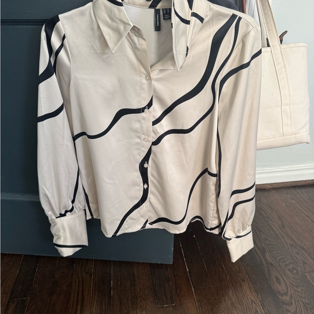 Vero Moda Black and Cream Button Down Shirt